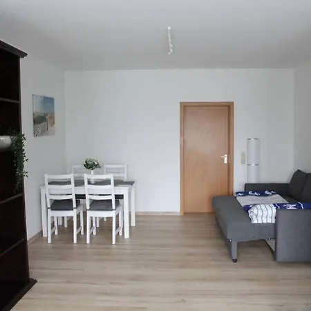 Apartment Ferienwohnung In Ruhiger Lage *